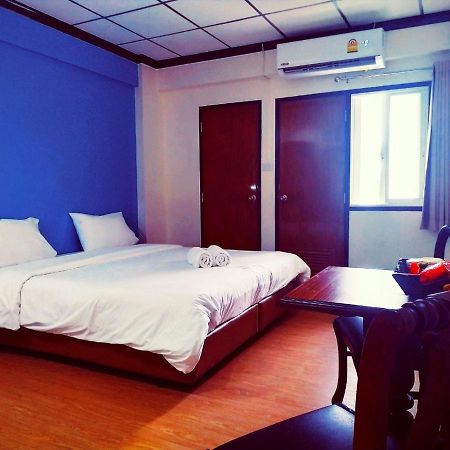 Beerapan Hotel Бангкок Экстерьер фото