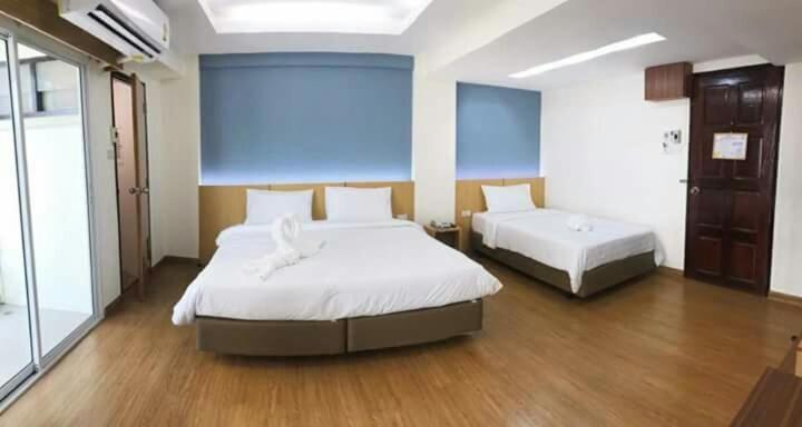 Beerapan Hotel Бангкок Экстерьер фото