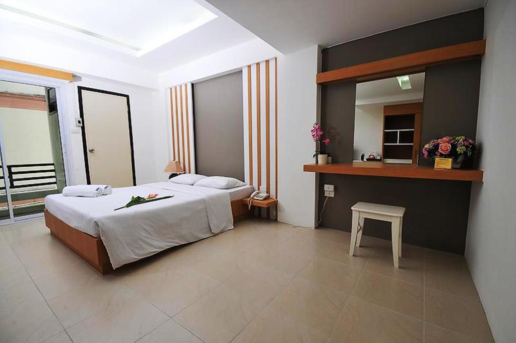 Beerapan Hotel Бангкок Номер фото
