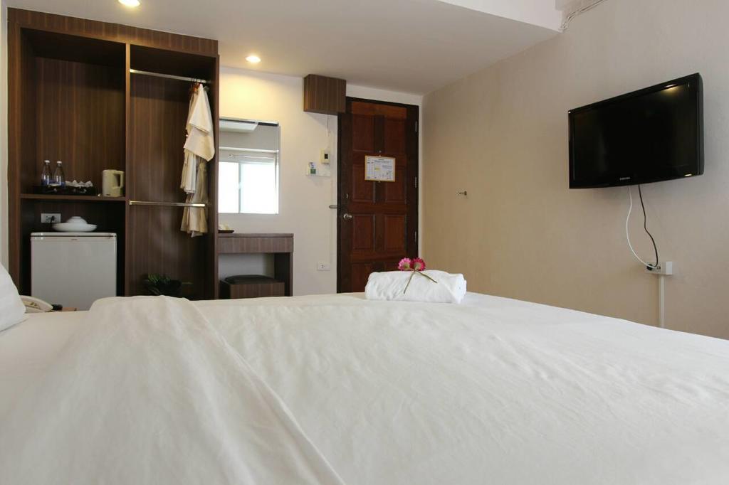 Beerapan Hotel Бангкок Номер фото