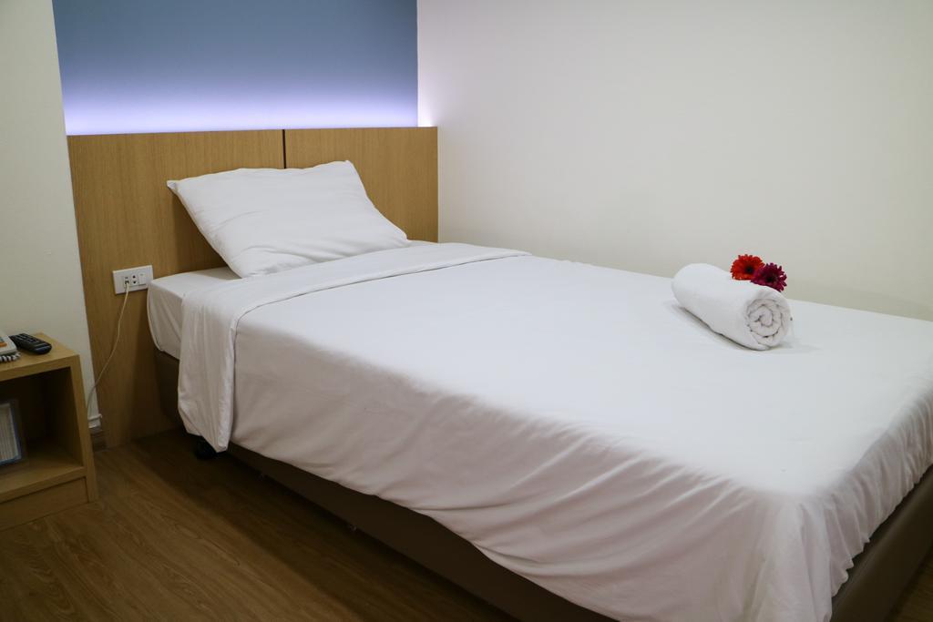 Beerapan Hotel Бангкок Экстерьер фото